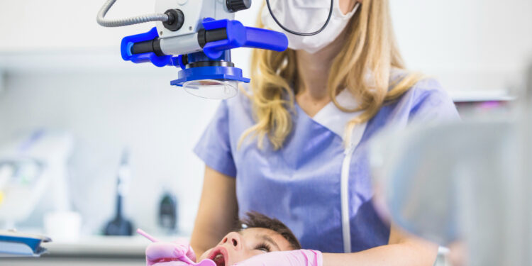 Echipamente stomatologice de ultimă generație: Investiție în calitate și performanță