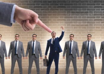 Cum să angajezi și să gestionezi personal străin în firma ta din Bulgaria